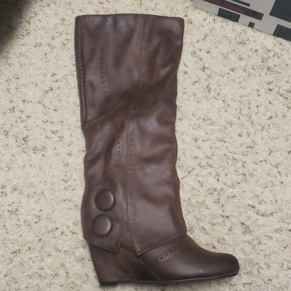Wedge Boots